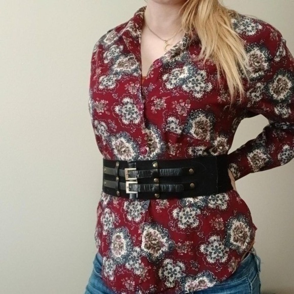 Vintage 80s burgundy patterned western button down blouse, size 10 (S/M) - Picture 3 of 6
